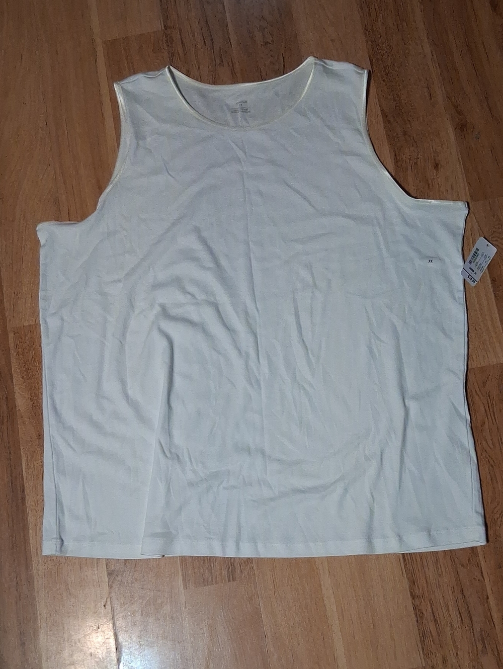 CJ Banks Cream Sleeveless Crewneck Tank Top